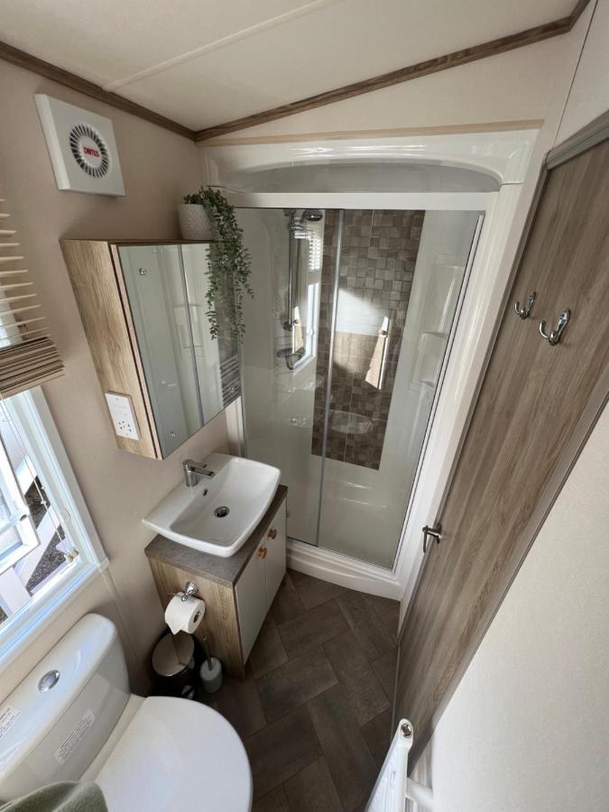 Anchors Rest - Family Caravan - Haven Lytchett Minster Eksteriør billede