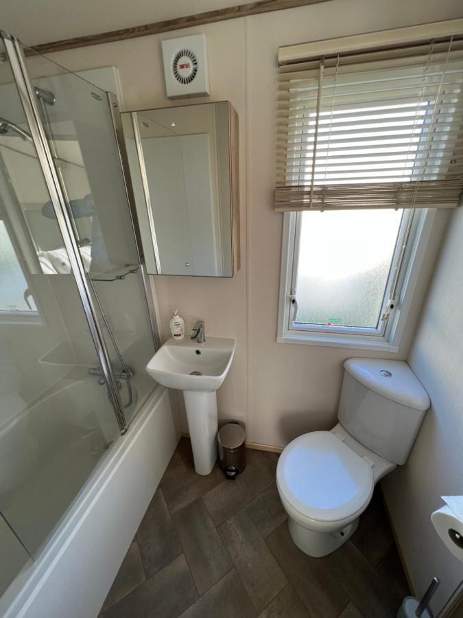 Anchors Rest - Family Caravan - Haven Lytchett Minster Eksteriør billede